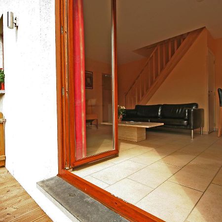 Cottage With A Terrace And A View Of The Valley Эвей Экстерьер фото